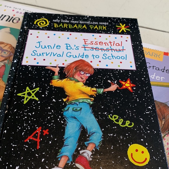 Set of 13 Junie b Jones books numbers 18-28 plus 3 more - Picture 6 of 6